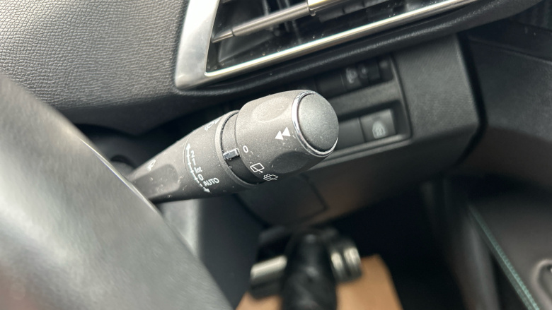 Peugeot 5008 1.5 BlueHDi Allure 5dr EAT8 Diesel Estate